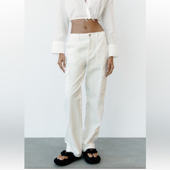 Zara Pants - Zara | Neutral white cargo pants wide leg slouchy size 4